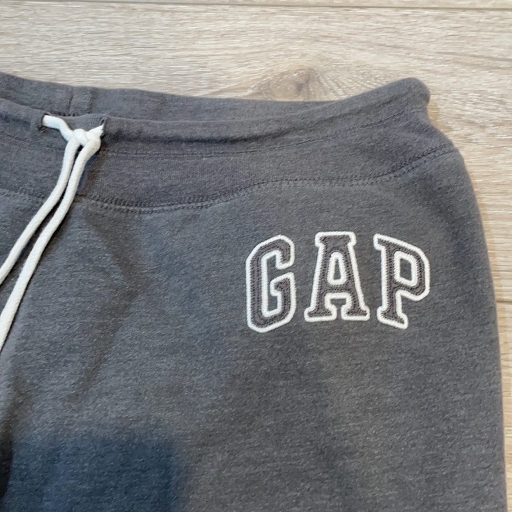 Gap grey sweatpants